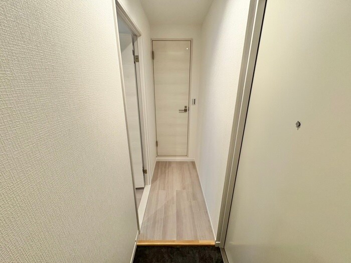 物件内観写真18　(廊下)