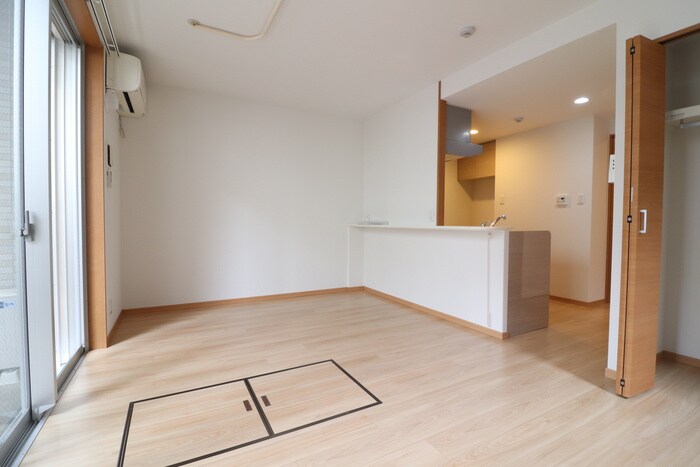 物件内観写真9　(居室)