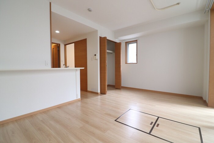 物件内観写真10　(居室)