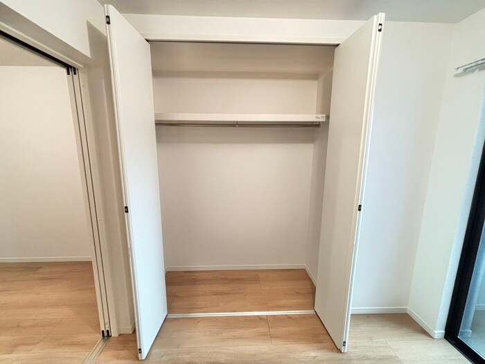 物件内観写真12　(収納)