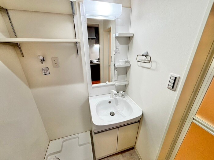 物件内観写真13　(洗面)