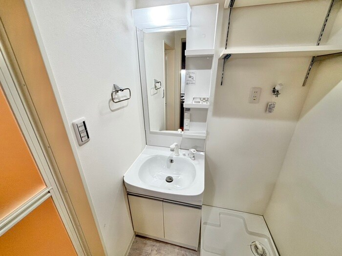 物件内観写真15　(洗面)