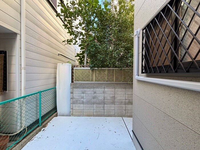 物件内観写真22　(室内からの展望)