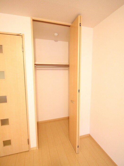 物件内観写真13　(収納)