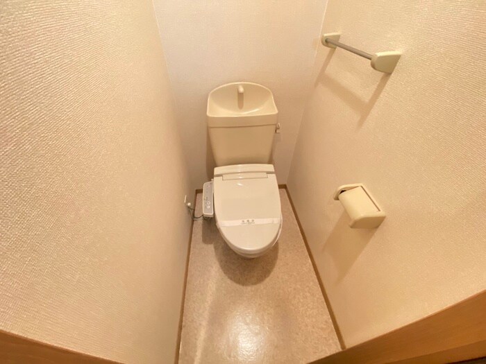 物件内観写真14　(トイレ)