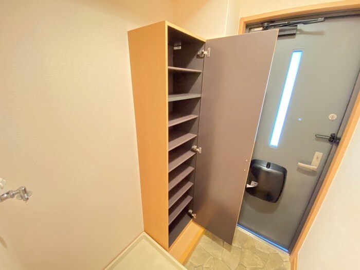 物件内観写真16　(靴箱)