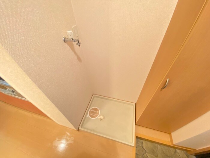 物件内観写真17　(洗濯機置場)