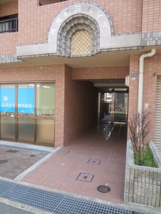 物件外観写真3　(エントランス部分)