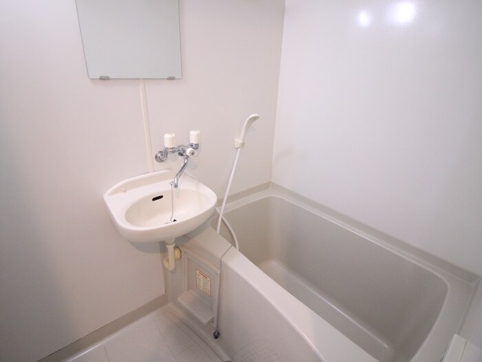 物件内観写真9　(バス／シャワールーム等)