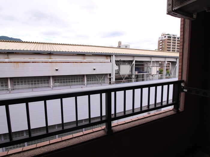 物件内観写真19　(室内からの展望)