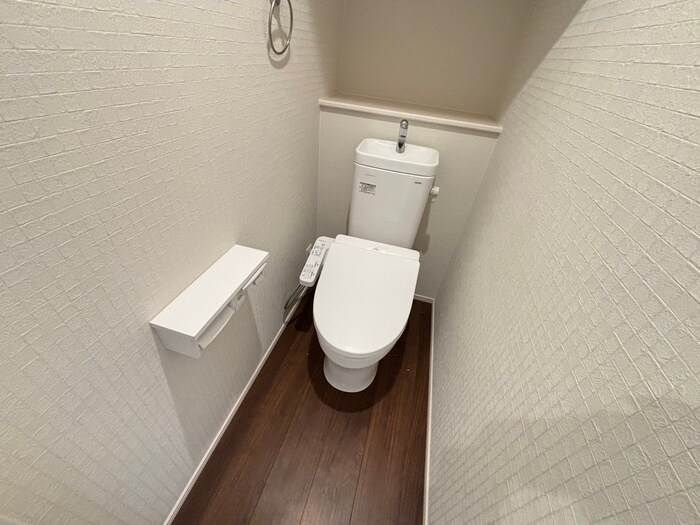 物件内観写真14　(トイレ)