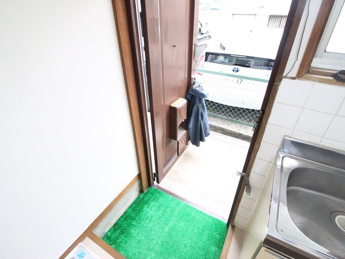 物件内観写真17　(玄関)
