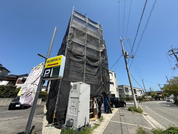 物件外観写真5　(建築中)