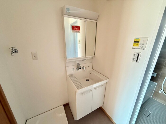 物件内観写真12　(洗面)