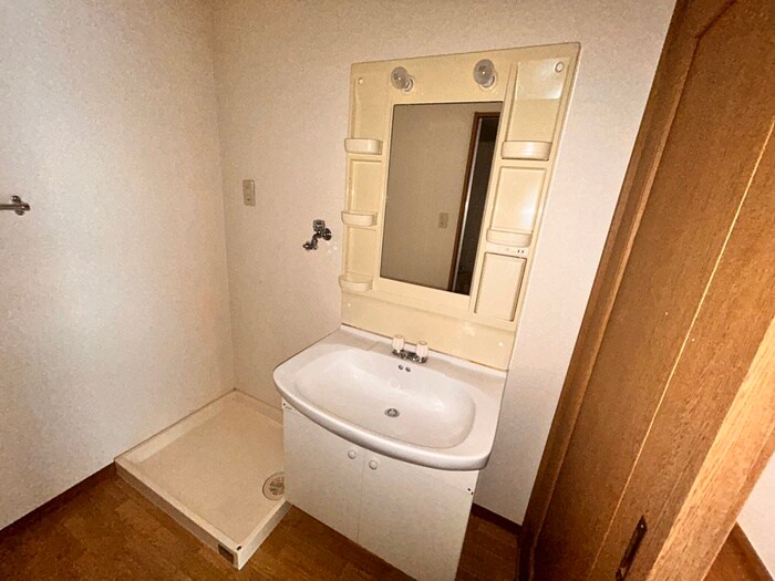 物件内観写真13　(洗面)