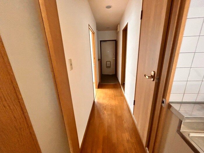 物件内観写真19　(廊下)