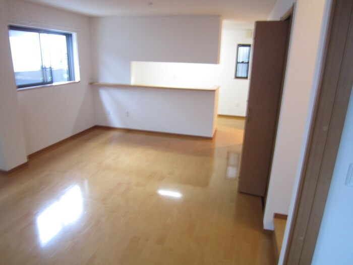 物件内観写真4　(居室)