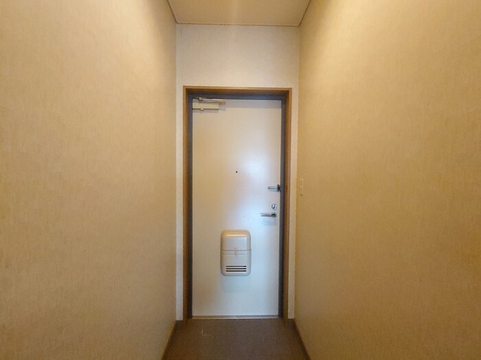 物件内観写真21　(玄関)