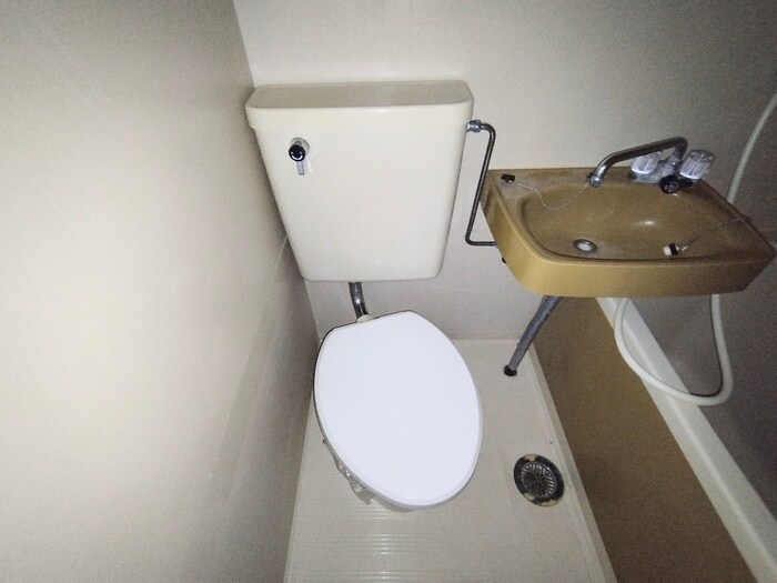 物件内観写真14　(トイレ)