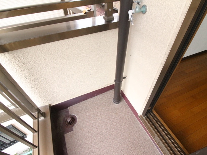 物件内観写真18　(洗濯機置場)