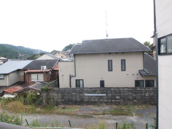 物件内観写真20　(室内からの展望)