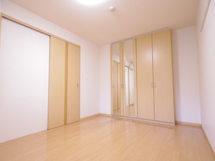 物件内観写真19　(居室)