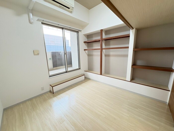 物件内観写真8　(居室)