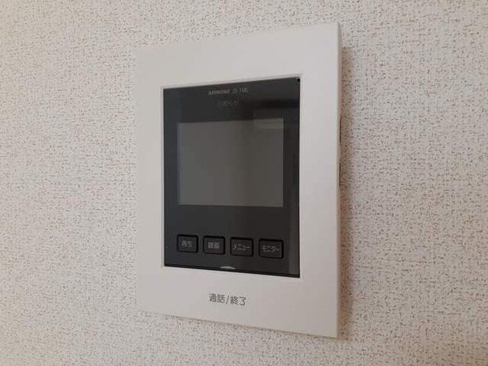 物件内観写真16　(玄関)