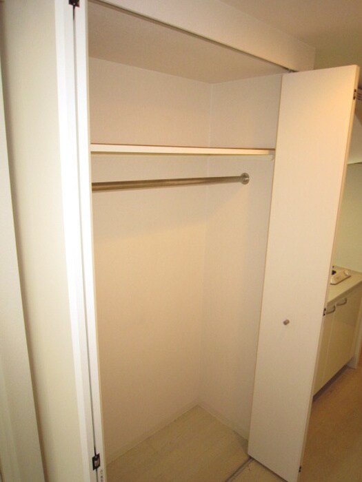 物件内観写真9　(収納)