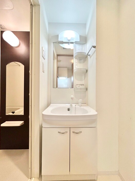 物件内観写真12　(洗面)