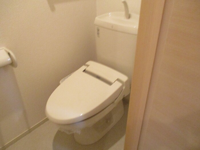 物件内観写真15　(トイレ)