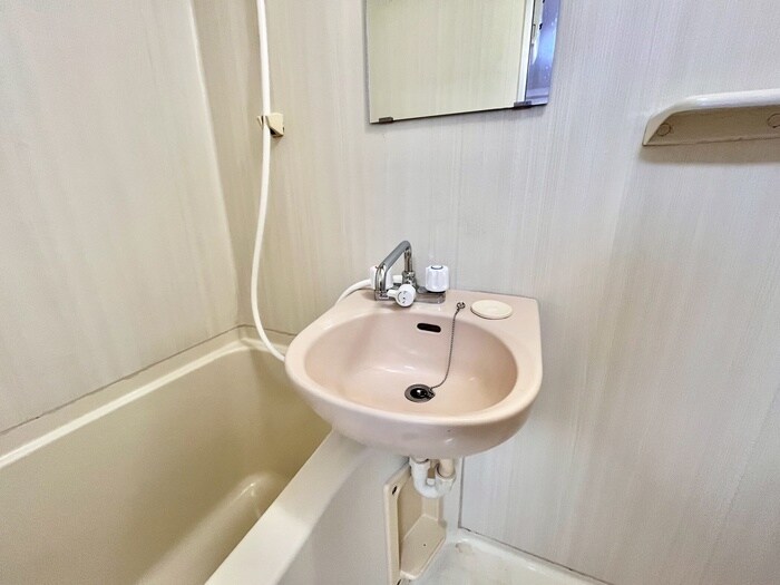 物件内観写真12　(洗面)