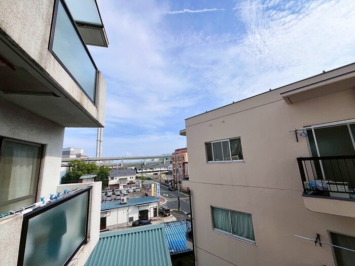 物件内観写真21　(室内からの展望)