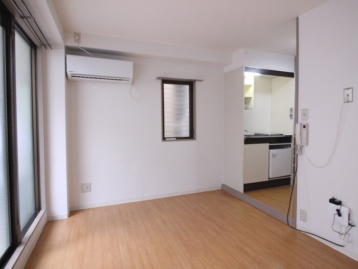 物件内観写真5　(居室)