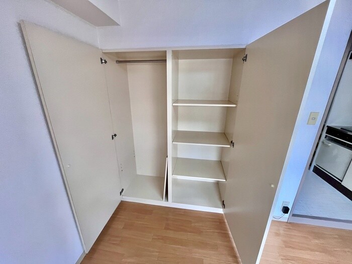 物件内観写真11　(収納)