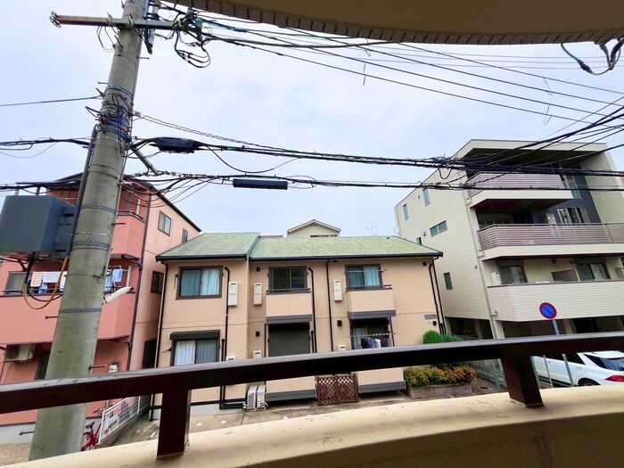 物件内観写真16　(室内からの展望)