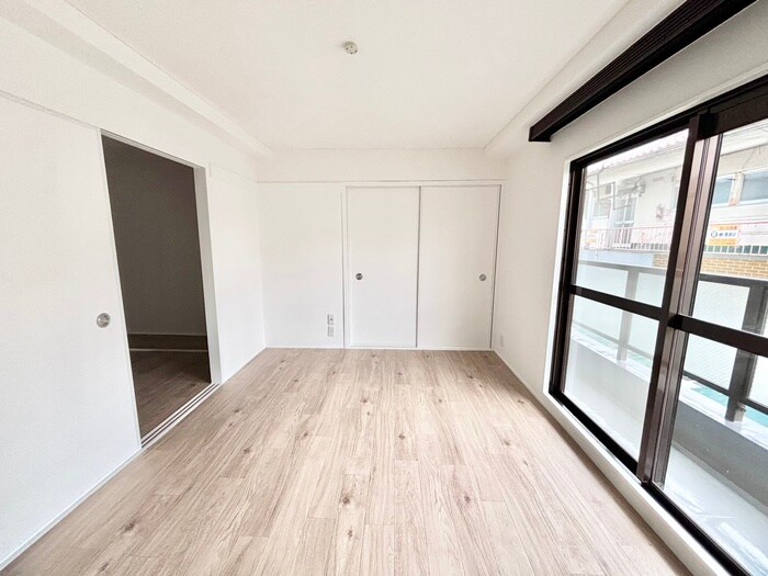 物件内観写真9　(居室)