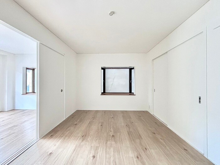 物件内観写真10　(居室)