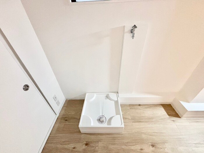 物件内観写真15　(洗濯機置場)