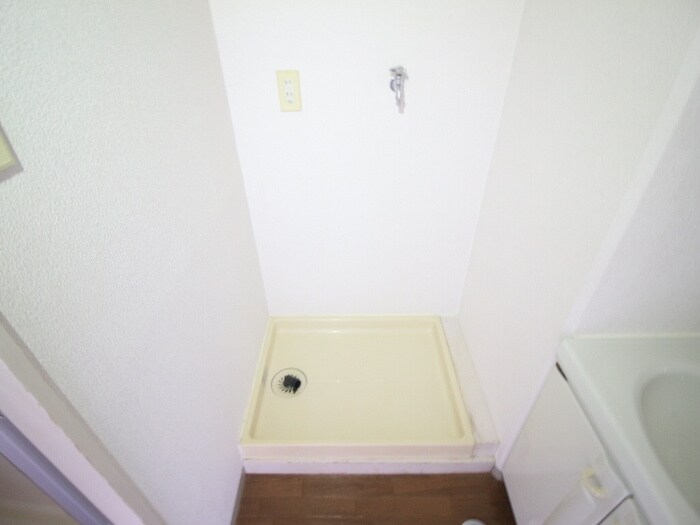 物件内観写真22　(洗濯機置場)