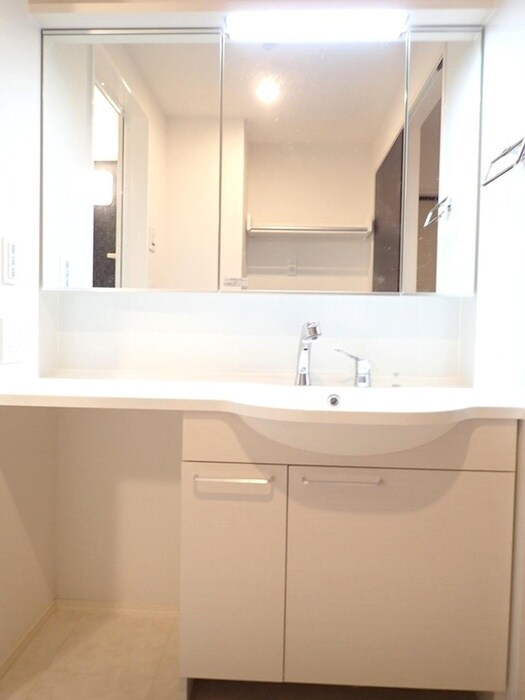 物件内観写真11　(洗面)