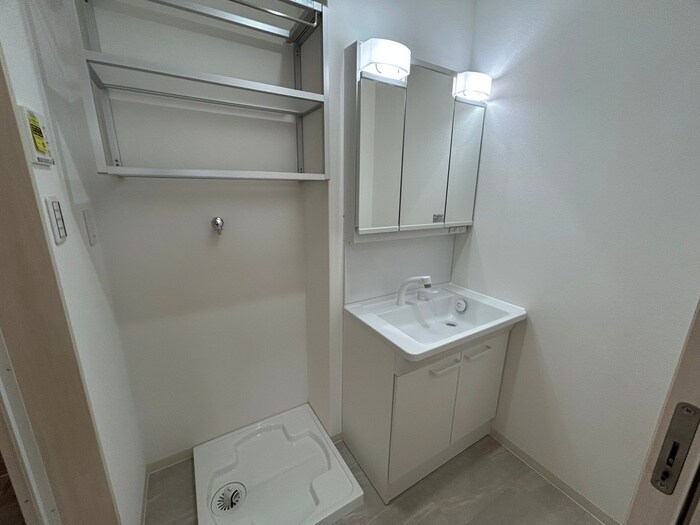 物件内観写真11　(洗面)