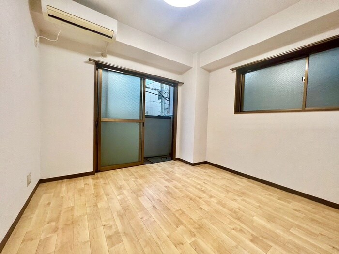 物件内観写真4　(居室)