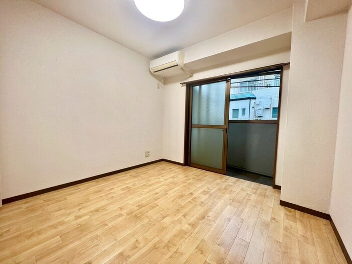 物件内観写真5　(居室)