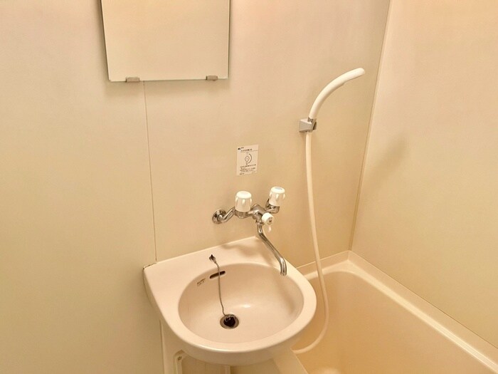 物件内観写真10　(洗面)