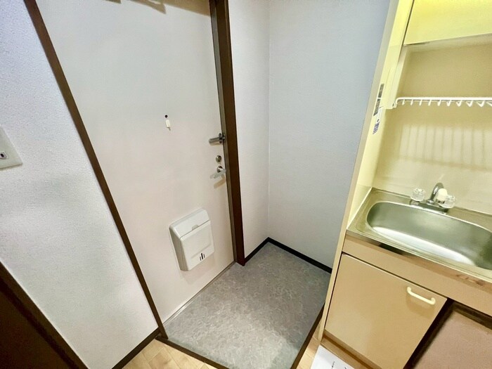 物件内観写真14　(玄関)