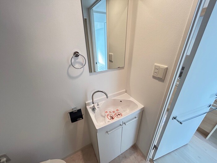 物件内観写真11　(洗面)