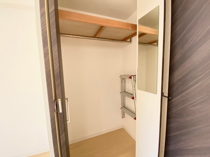物件内観写真11　(収納)