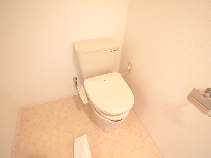 物件内観写真13　(トイレ)