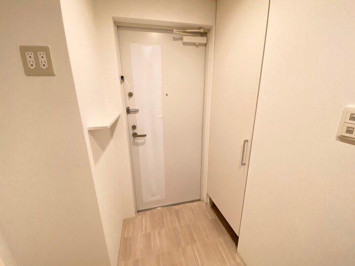 物件内観写真14　(玄関)